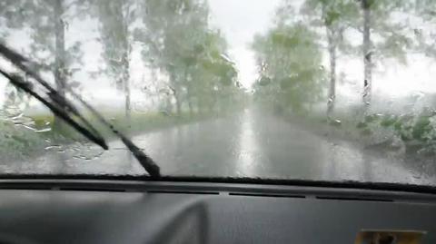 Gwałtowna ulewa w Dzierżoniowie.