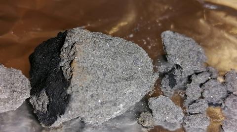 Fragmenty meteorytu znalezione w Materze we Włoszech
