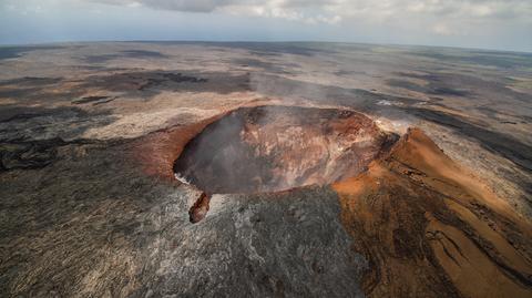 Mauna Loa leży na Hawajach