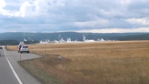 Yellowstone-największe skupisko gejzerów.