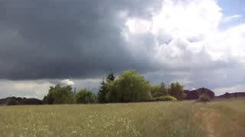 Początek astronomicznego lata deszczowy w Wielkopolsce WIDEO