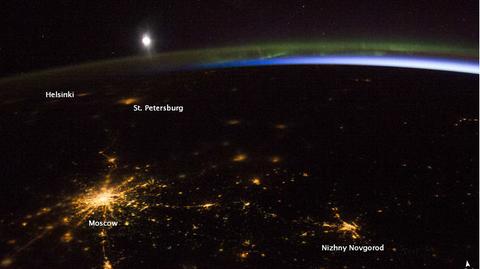 Miasta nocą wykonane na Międzynarodowej Stacji Kosmiczne ISS w 2004 roku