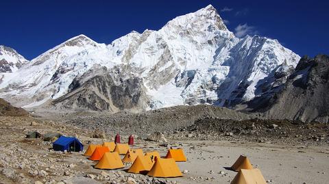 60 lat temu po raz pierwszy zdobyto Mount Everest (TVN24)