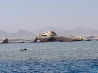 Wrak rosyjskiego statku Loullia, który rozbił się 29 Września 1981 na rafie Gordon Reef w Sharm el Sheikh