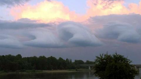 Zjawisko Kelvina-Helmholtza nad Warszawą