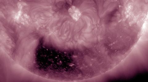 SDO odkrył dziurę w atmosferze Słońca