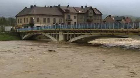 Niż Yvette przynosi obfite opady deszczu