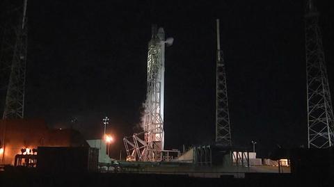 Próbny lot i lądowanie rakiety Falcon 9 z niedużej wysokości