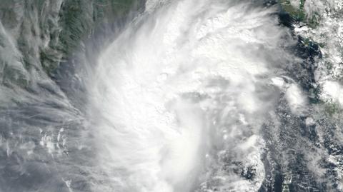 Prognozowane porywy wiatru towarzyszące cyklonowi Bulbul (Ventusky.com)