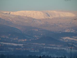 Widok z KOWAR na KARPACZ I KARKONOSZE