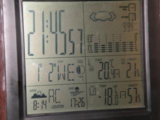 temperatura w Polsce, śląsk, Krupski Młyn - 21:45 - 01/02/2012 - minus 18 stopni 
dołączona fotka stacji pogodowej
