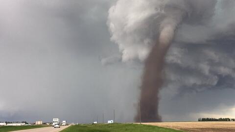 Bliźniacze tornada w Katarze