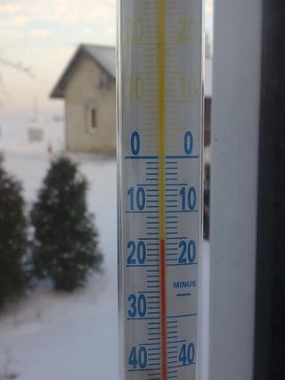 -15 st. C - Taka temperatura wynosi w Zalesiu o godzinie 8:17