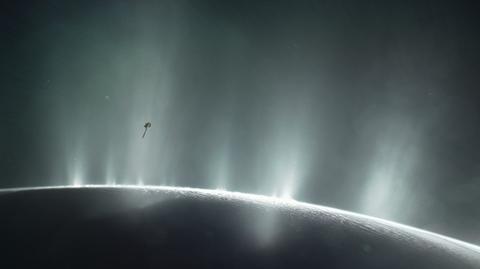 Składniki dla życia na księżycu Saturna Enceladus