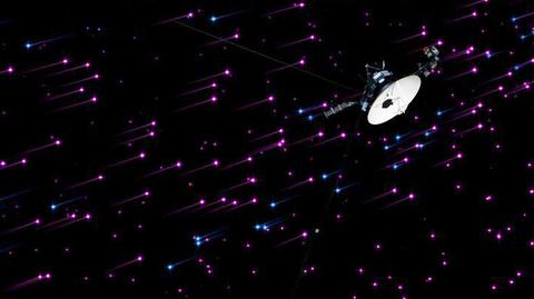 Voyager 1 dryfuje na granicy Układu Słonecznego (NASA)