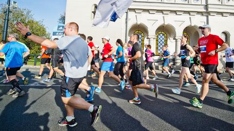 Rozgrzewka przed maratonem, radzi ekspert 