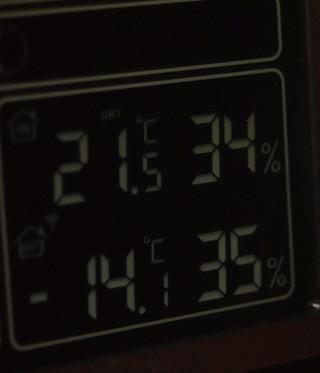 Taka temperatura była chwile po 6-tej rano.Pewnie rekord mrozu zostanie pobity na dniach...