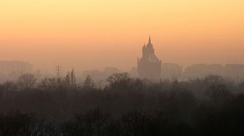 Poznań tonie we mgle (TVN24)