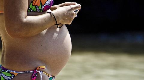 Ginekolog o bezpiecznych wakacjach w ciąży