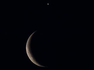 księżyc z gwiazdka o 6 rano nad Budzyniem :)
