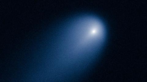 Naukowcy spierają się, czy ISON, "kometa stulecia", przetrwa zbliżenie do Słońca