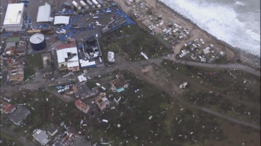 Huragan Irma nad Karaibami. Wyspa St. Martin/Sint Maarten zrujnowana (Koninklijke Marine)