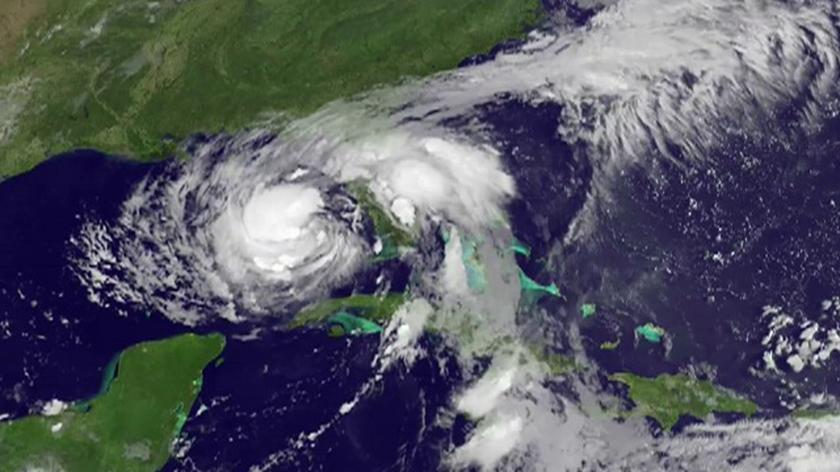 Isaac u wybrzeży Stanów Zjednoczonych (NASA)