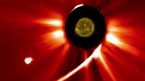 ISON jednak nie przetrwała "bliskiego spotkania" ze Słońcem 