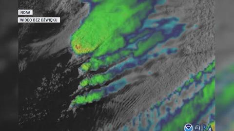 Komórki burzowe nad Oklahomą (NOAA)