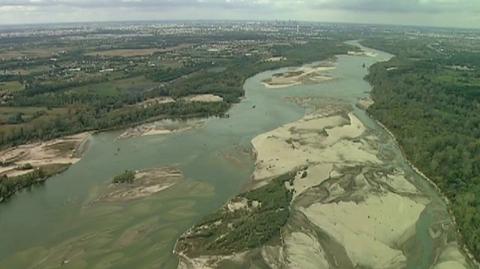 Niski poziom wody w Wiśle, połowa września (TVN24)