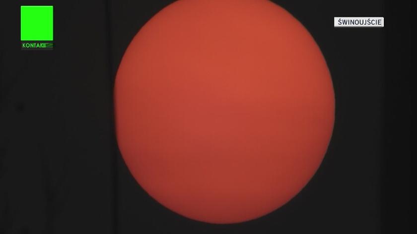 Przepiękne zdjęcia czerwonej tarczy Słońca (źródło: Kontakt 24)