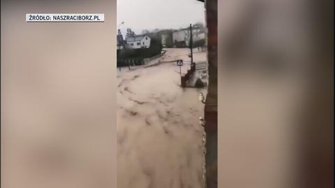 Skutki ulewnego deszczu w Krzyżanowicach w powiecie raciborskim