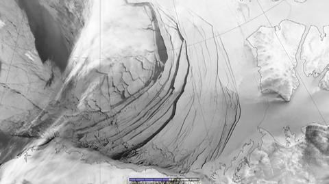 Tak szczelinuje lodowiec (NASA)