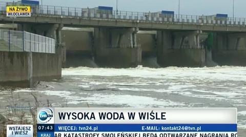 We Włocławku przybywa wody (TVN24)