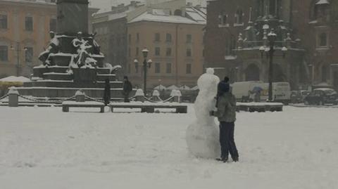 Wielkanocny bałwanek w Krakowie (TVN24)