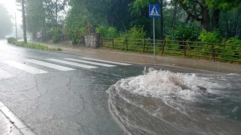 Zalania w Pisarzowicach i Maciejowej na Dolnym Śląsku