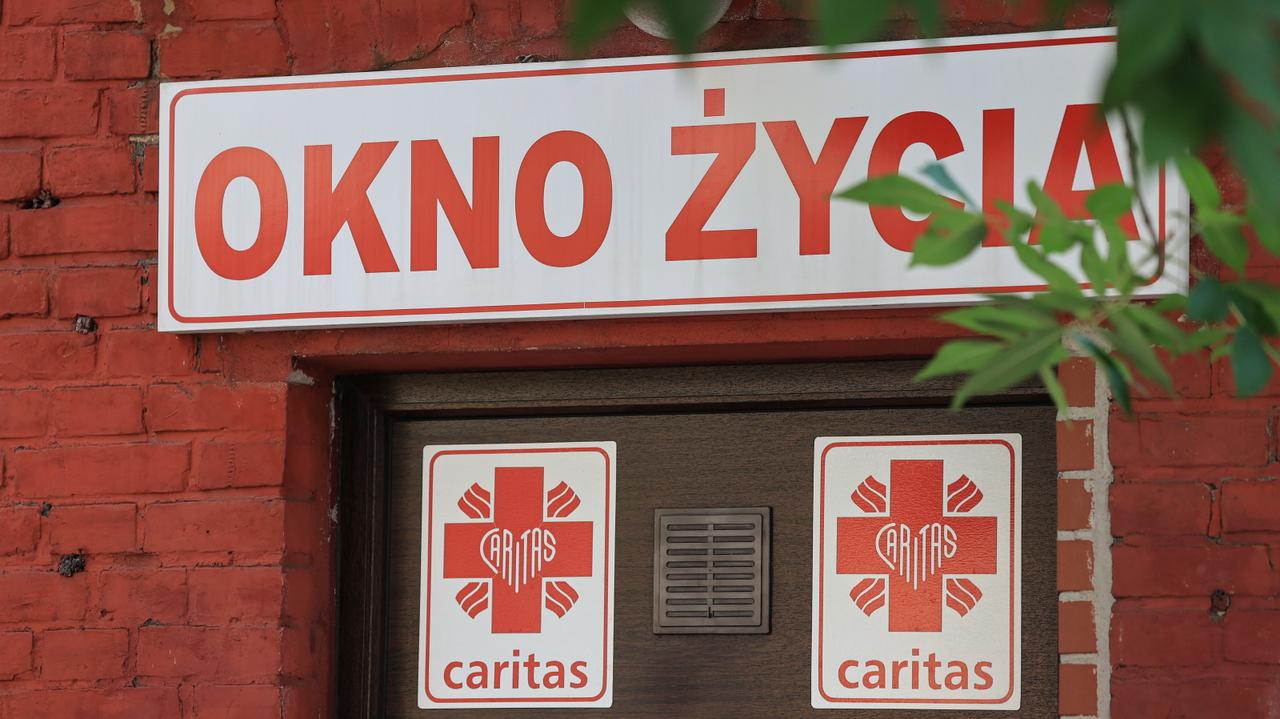 Noworodek w oknie życia. 
