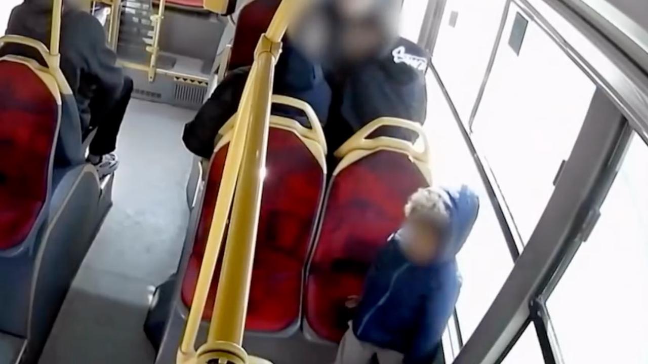 Pięciolatek wymknął się mamie podczas zakupów i ruszył w podróż autobusem