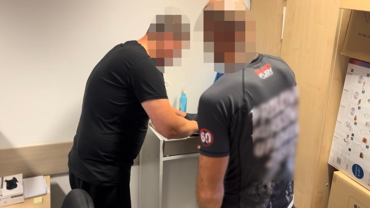 Groźby karalne, atak z kastetem i nawoływanie do zabójstwa. Zatrzymanie 39-latka