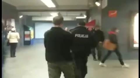Interwencja policji w metrze
