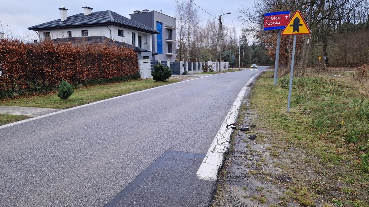 Wąska, bez oświetlenia i chodników. Powstanie projekt przebudowy ulicy Szamocin