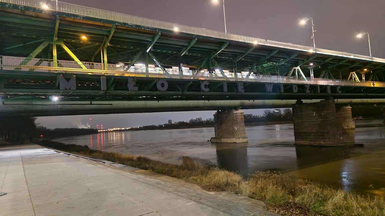 Słynny neon "Miło Cię widzieć" przestał świecić. Chce go przejąć miasto