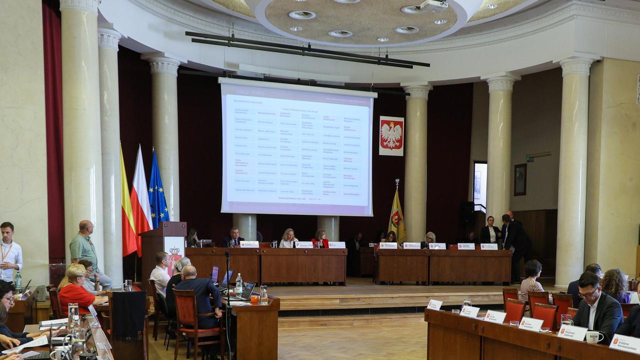 Wraca sprawa nocnej prohibicji. Nadzwyczajna sesja rady miasta 