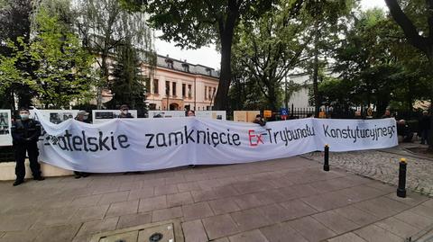 Protest przed siedzibą TK 