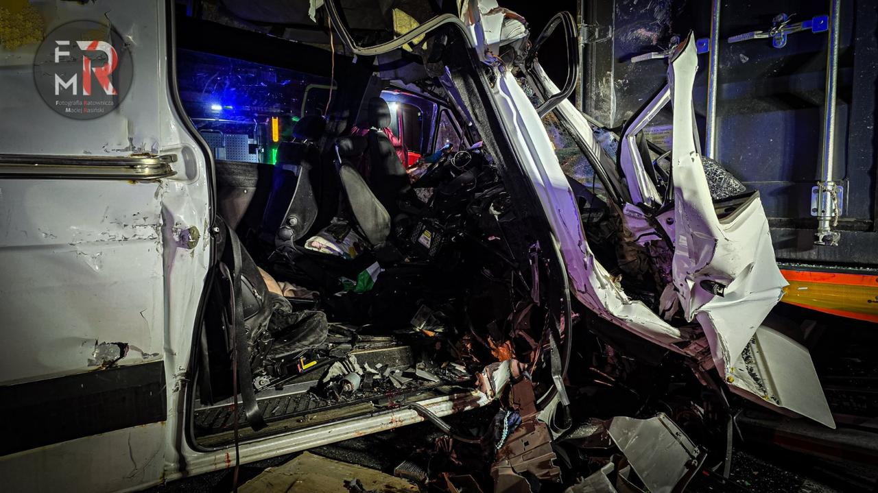 Zginęło pięć osób. Ustalenia prokuratury po tragicznym wypadku na S2
