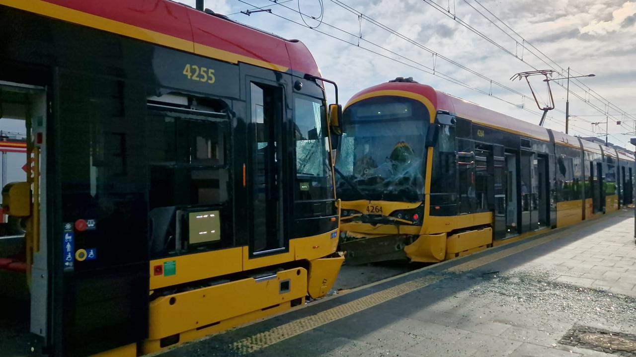 Zderzenie tramwajów w Wilanowie. Wśród poszkodowanych motorniczy i dwoje dzieci