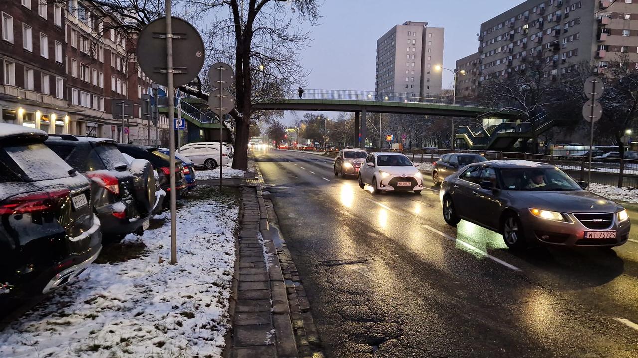 Prognoza na poniedziałek. Przelotnie może znów padać śnieg