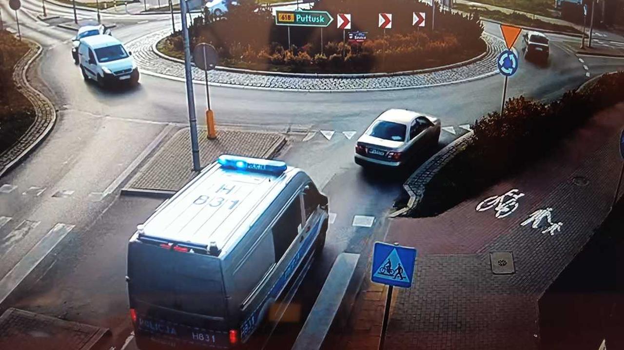 19-latek uciekał przed policją. Nie miał prawa jazdy, pogrążył go narkotest