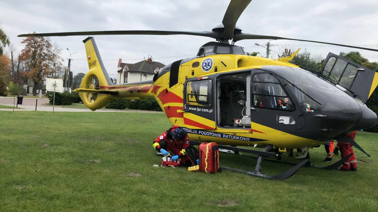 Atak przed lokalnym sklepem. Pchnęła nożem własną matkę