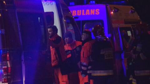 Strażacy zostali odwiezieni do szpitala